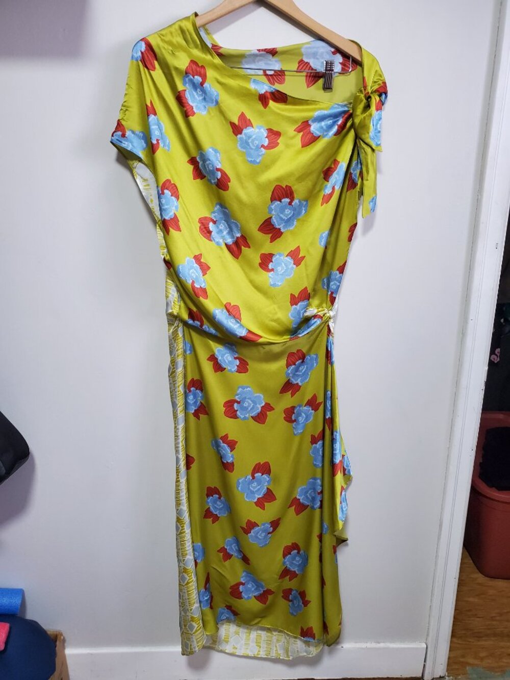 Zara One-Shoulder Floral Maxi Dress in Lime Green with Blue and Red Accents - Picture 2 of 14